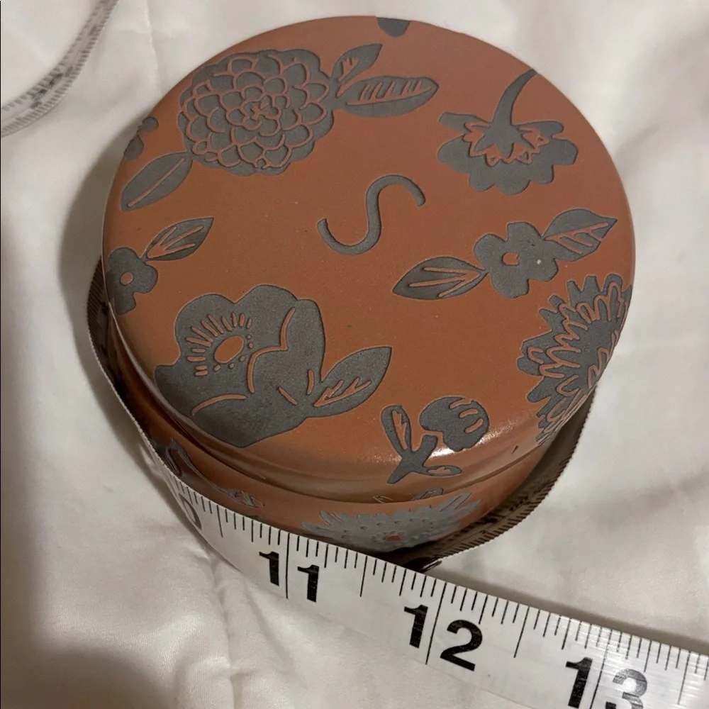 Anthropologie round tin